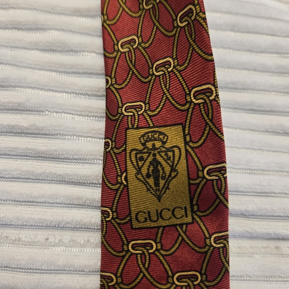 Gucci Red and Gold Patterned Tie - Picture 4 of 4